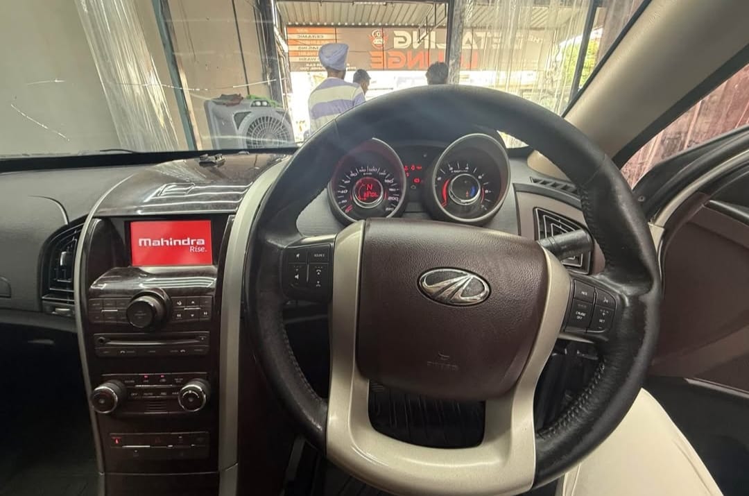 Mahindra Xuv500(2011-2015) W8